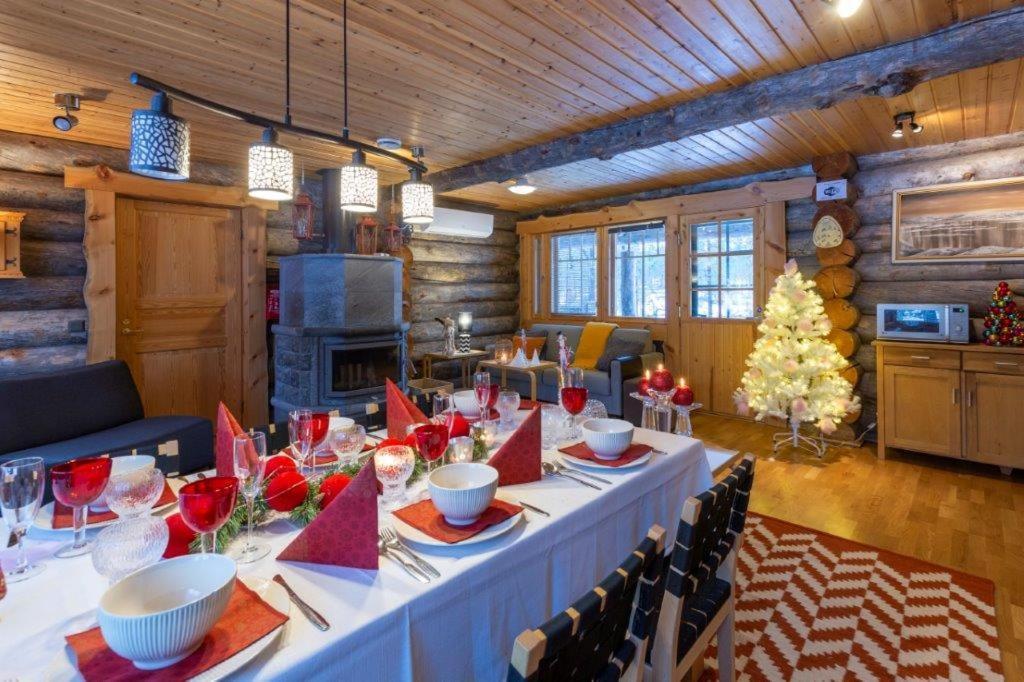 Kuukkeli Log Houses Villa Aurora "Pupula" Saariselka Esterno foto