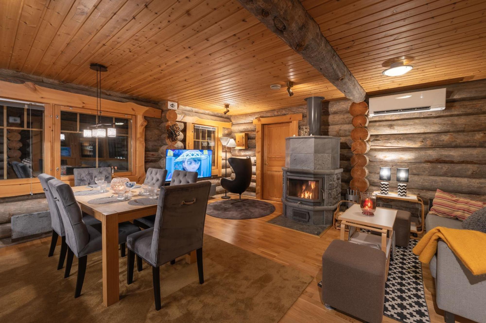 Kuukkeli Log Houses Villa Aurora "Pupula" Saariselka Esterno foto