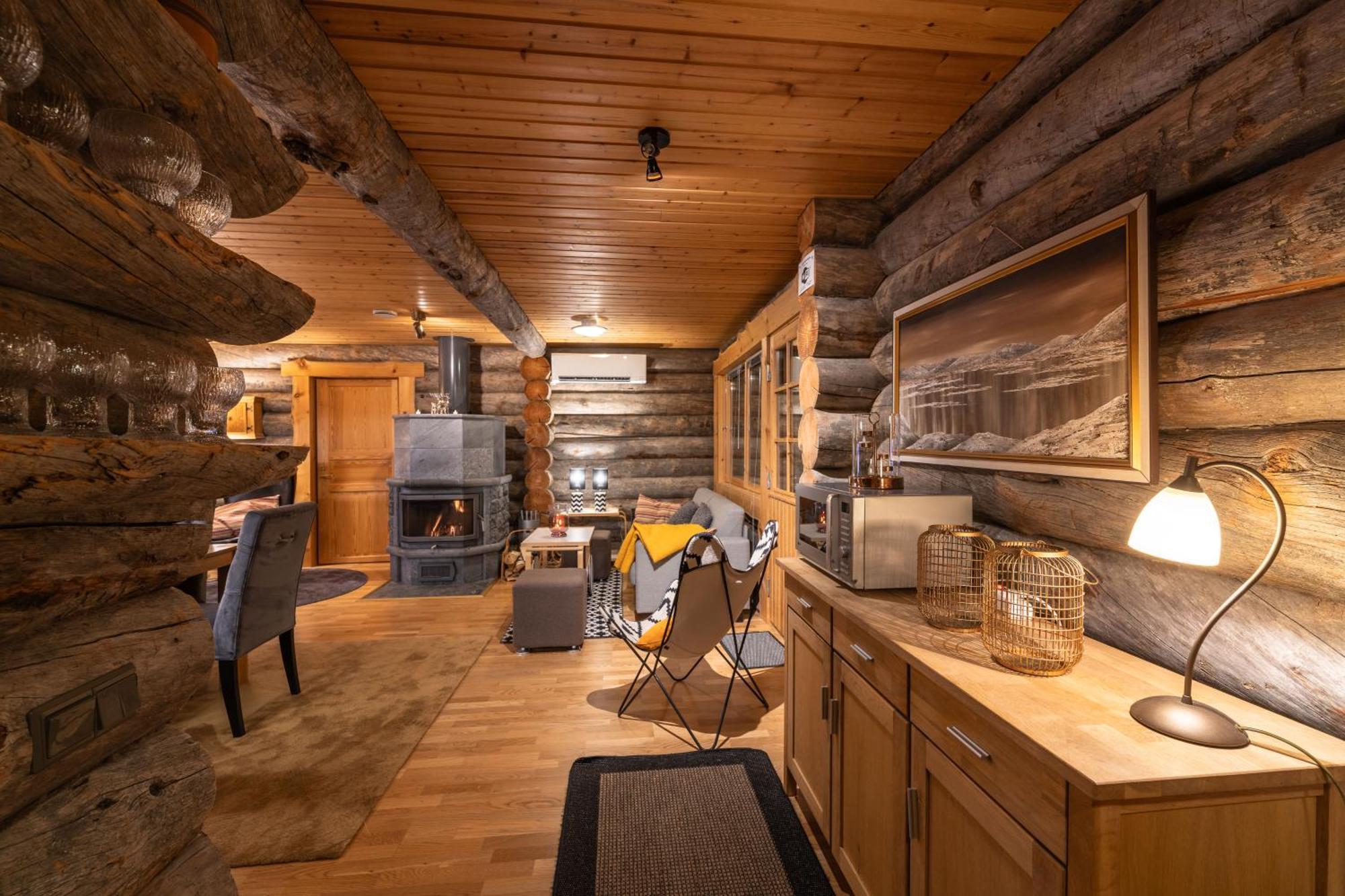 Kuukkeli Log Houses Villa Aurora "Pupula" Saariselka Esterno foto